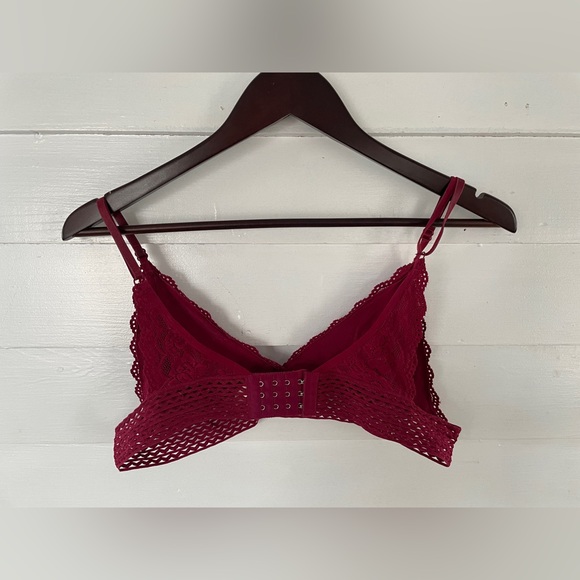 4/25 - 2 Black/Burgandy SHEIN Bralettes - Picture 7 of 11